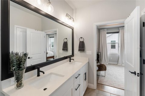 Condo in Sarasota, Florida, 3 bedrooms № 2198309 - photo 20