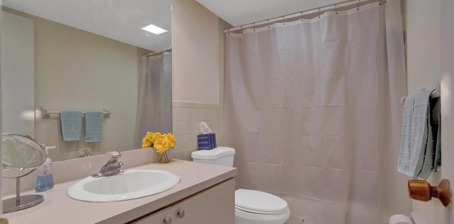 Appartement à Lauderdale-by-the-Sea, Floride 2 chambres, 97.55 m2 № 876572