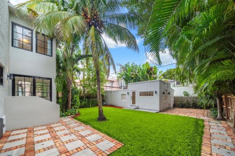 Villa ou maison à vendre à Miami, Floride: 4 chambres, 236.81 m2 № 1956013 - photo 5