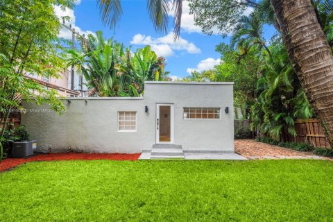 Villa ou maison à vendre à Miami, Floride: 4 chambres, 236.81 m2 № 1956013 - photo 6