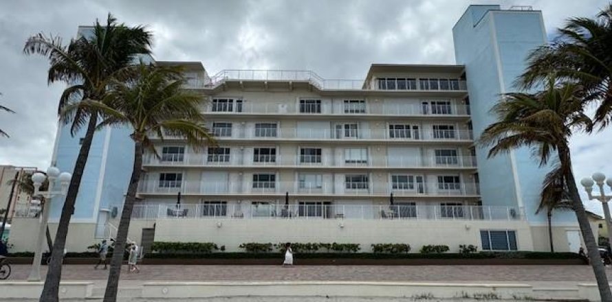 Condo in Hollywood, Florida, 2 bedrooms № 2182469
