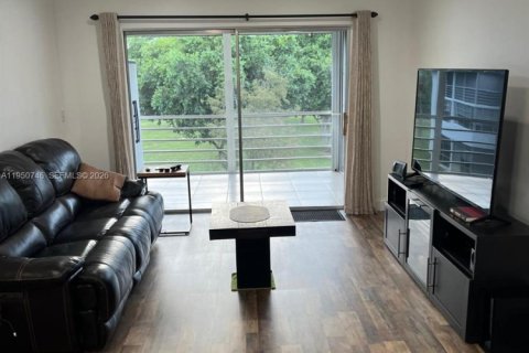 Condominio en venta en Margate, Florida, 1 dormitorio, 66.89 m2 № 2007637 - foto 5