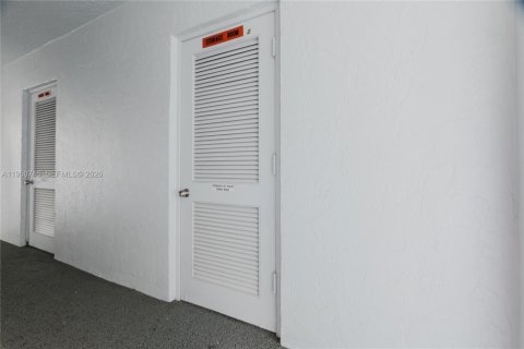 Condominio en venta en Margate, Florida, 1 dormitorio, 66.89 m2 № 2007637 - foto 26