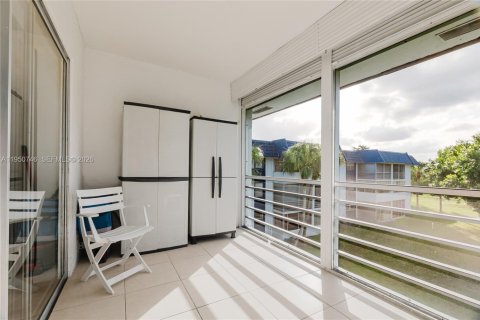 Condominio en venta en Margate, Florida, 1 dormitorio, 66.89 m2 № 2007637 - foto 19