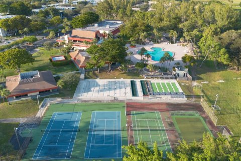 Condominio en venta en Margate, Florida, 1 dormitorio, 66.89 m2 № 2007637 - foto 30