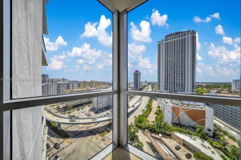 Hotel in Hollywood, Florida 1 bedroom, 80.73 sq.m. № 2081756