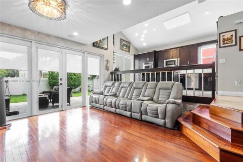 Villa ou maison à vendre à Miramar, Floride: 4 chambres, 222.13 m2 № 1848872 - photo 25