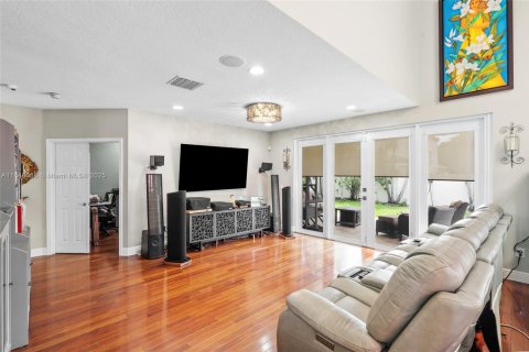 Villa ou maison à vendre à Miramar, Floride: 4 chambres, 222.13 m2 № 1848872 - photo 23
