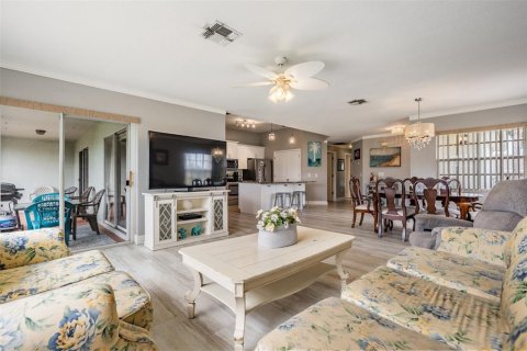 Villa ou maison à vendre à San Antonio, Floride: 3 chambres, 148.27 m2 № 1771048 - photo 7