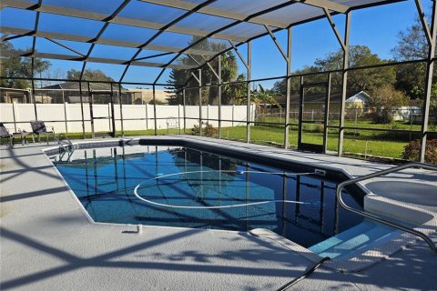 House in Lakeland, Florida 3 bedrooms, 161.28 sq.m. № 1535279 - photo 14
