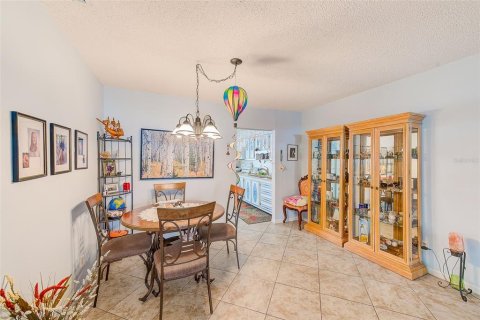 Copropriété à vendre à Seminole, Floride: 2 chambres, 109.62 m2 № 1683064 - photo 11