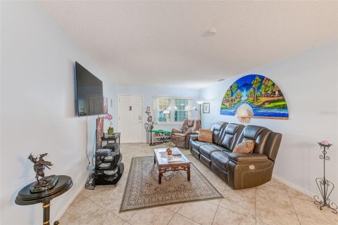 Copropriété à vendre à Seminole, Floride: 2 chambres, 109.62 m2 № 1683064 - photo 4
