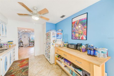 Copropriété à vendre à Seminole, Floride: 2 chambres, 109.62 m2 № 1683064 - photo 13