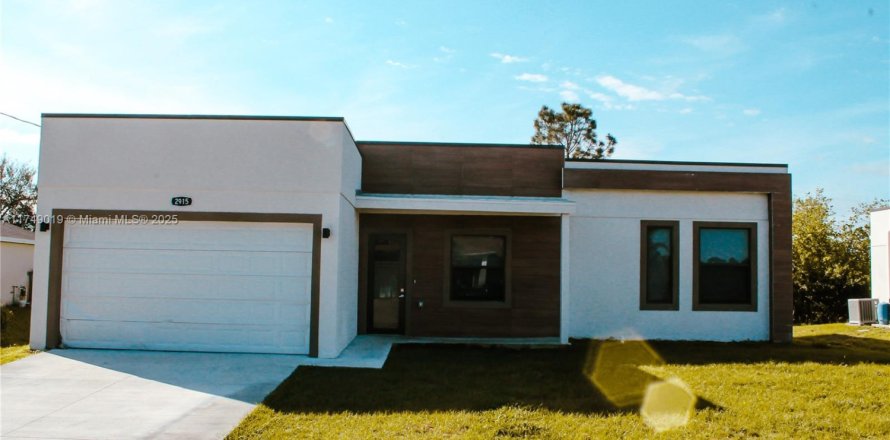 House in Lehigh Acres, Florida 5 bedrooms, 170.66 sq.m. № 1729111