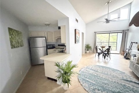 Condominio en venta en Orlando, Florida, 1 dormitorio, 62.71 m2 № 2198399 - foto 6