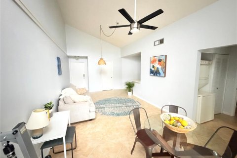 Condominio en venta en Orlando, Florida, 1 dormitorio, 62.71 m2 № 2198399 - foto 17