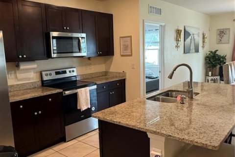 House in Sanford, Florida 3 bedrooms, 157.66 sq.m. № 2420028 - photo 7