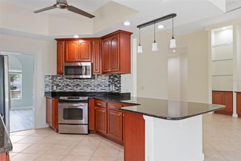 Casa en venta en Orlando, Florida, 3 dormitorios, 206.34 m2 № 1909558 - foto 20