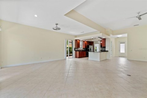 Casa en venta en Orlando, Florida, 3 dormitorios, 206.34 m2 № 1909558 - foto 10