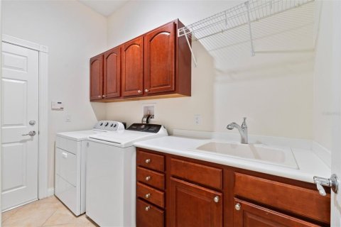 Casa en venta en Orlando, Florida, 3 dormitorios, 206.34 m2 № 1909558 - foto 26