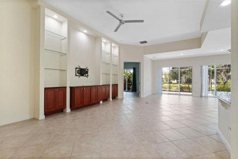 Casa en venta en Orlando, Florida, 3 dormitorios, 206.34 m2 № 1909558 - foto 8