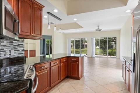 Casa en venta en Orlando, Florida, 3 dormitorios, 206.34 m2 № 1909558 - foto 21