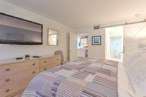 Condo in Longboat Key, Florida, 2 bedrooms № 657104 - photo 27