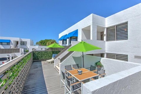 Condo in Longboat Key, Florida, 2 bedrooms № 657104 - photo 5