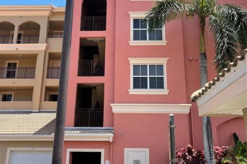Condo in New Smyrna Beach, Florida, 3 bedrooms  № 1806784 - photo 2