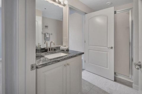 Condo in New Smyrna Beach, Florida, 3 bedrooms  № 1806784 - photo 22