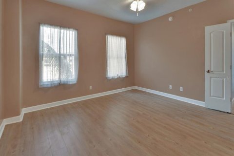 Condo in New Smyrna Beach, Florida, 3 bedrooms  № 1806784 - photo 26