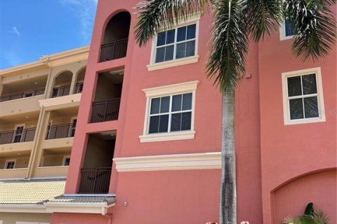 Condo in New Smyrna Beach, Florida, 3 bedrooms  № 1806784 - photo 3