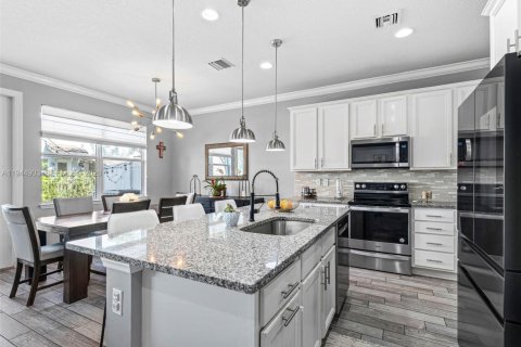 Touwnhouse à vendre à Hollywood, Floride: 3 chambres, 164.25 m2 № 2001962 - photo 21