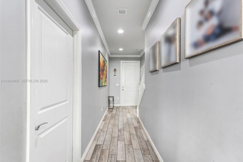 Touwnhouse à vendre à Hollywood, Floride: 3 chambres, 164.25 m2 № 2001962 - photo 24