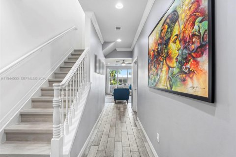 Touwnhouse à vendre à Hollywood, Floride: 3 chambres, 164.25 m2 № 2001962 - photo 6