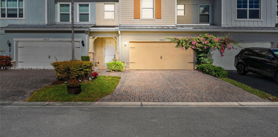 Touwnhouse à Hollywood, Floride 3 chambres, 164.25 m2 № 2001962