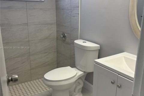 House in Coral Springs, Florida 3 bedrooms, 298.96 sq.m. № 2069188 - photo 17