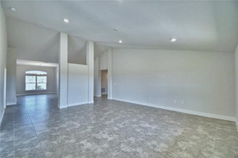 House in Auburndale, Florida 4 bedrooms, 278.71 sq.m. № 1285799 - photo 10