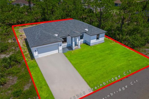 House in Port Charlotte, Florida 4 bedrooms, 167.22 sq.m. № 709922 - photo 11