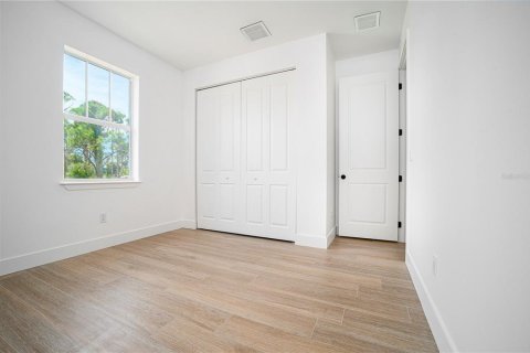 House in Port Charlotte, Florida 4 bedrooms, 167.22 sq.m. № 709922 - photo 20