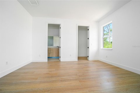 House in Port Charlotte, Florida 4 bedrooms, 167.22 sq.m. № 709922 - photo 28