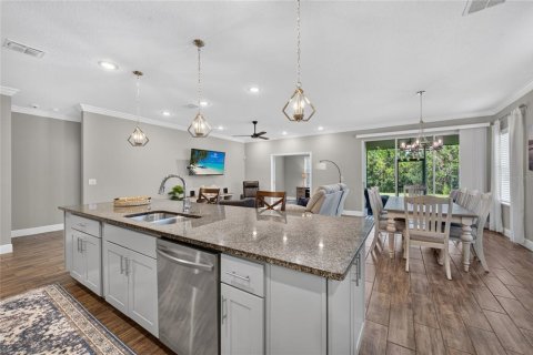 House in Ormond Beach, Florida 3 bedrooms, 185.06 sq.m. № 2396753 - photo 10