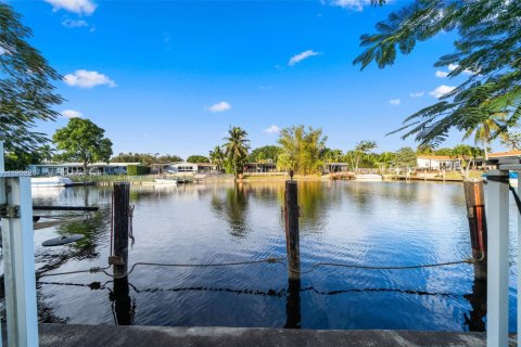 Купить виллу или дом в Плантация, Флорида 3 спальни, 193.79м2, № 2006617 - фото 6