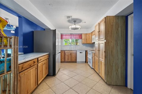 Купить виллу или дом в Плантация, Флорида 3 спальни, 193.79м2, № 2006617 - фото 11