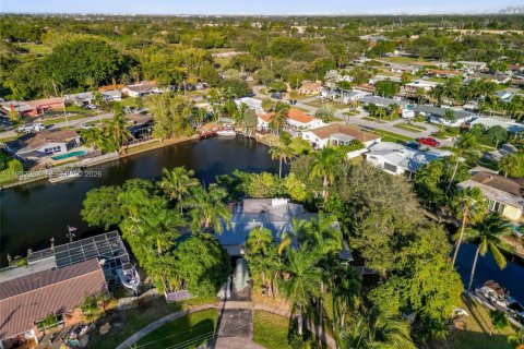 Купить виллу или дом в Плантация, Флорида 3 спальни, 193.79м2, № 2006617 - фото 2