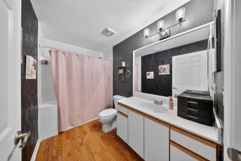 House in Port St. Lucie, Florida 3 bedrooms, 180.23 sq.m. № 2178637 - photo 8