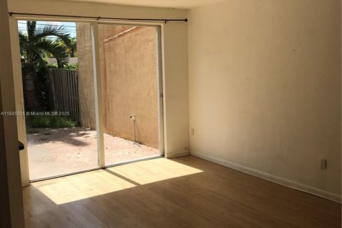 Townhouse in Homestead, Florida 2 bedrooms, 110.55 sq.m. № 1840911 - photo 22