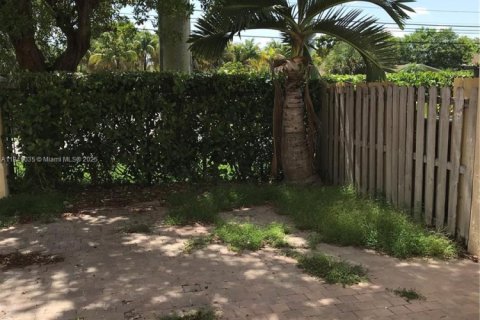 Townhouse in Homestead, Florida 2 bedrooms, 110.55 sq.m. № 1840911 - photo 17