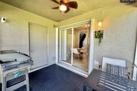 Adosado en venta en Tamarac, Florida, 2 dormitorios, 103.12 m2 № 2030347 - foto 18
