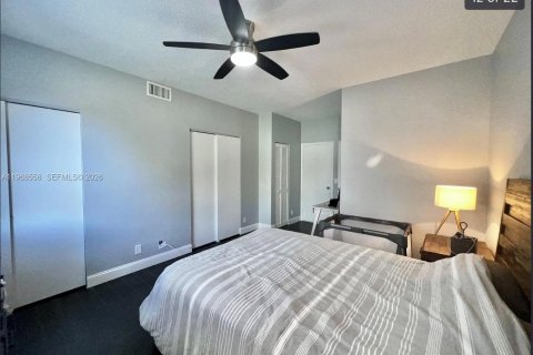 Adosado en venta en Tamarac, Florida, 2 dormitorios, 103.12 m2 № 2030347 - foto 14